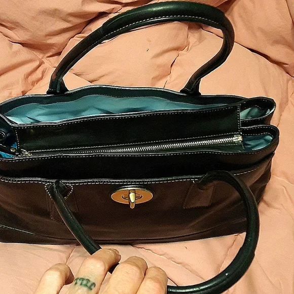 Coach Large Vintage Bag - Picture 9 of 16